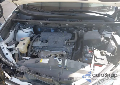 2015 Toyota Rav4 Le z USA, uszkodzony, nr VIN JTMZFREV7FJ053277